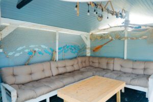 Wygodna strefa wypoczynkowa Altana domki Wierzbówka