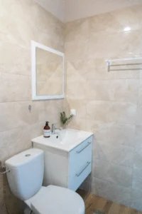 Łazienka z toaletą